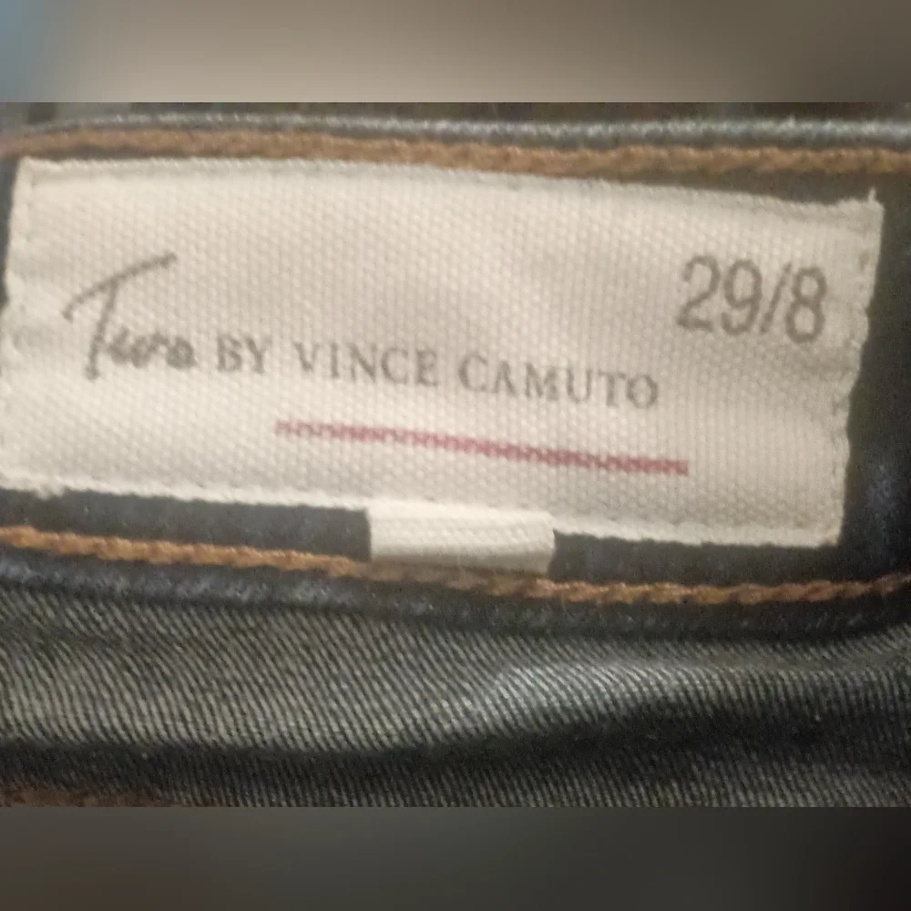 Women's Two by Vince Camuto Dark Wash Denim Skinny Jeans, Size 29 (8) - Picture 5 of 5